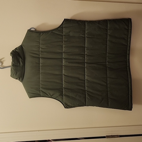 Columbia Vest - Picture 2 of 7